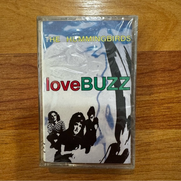 The Hummingbirds LoveBUZZ (1989, Cassette Tape) Brand New Sealed SUPER RARE Vtg - Picture 1 of 7